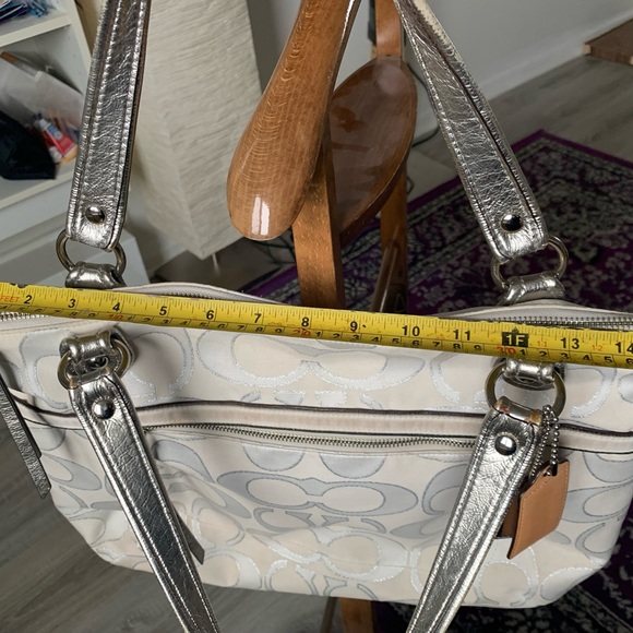 Large COACH bright tote - Picture 4 of 9